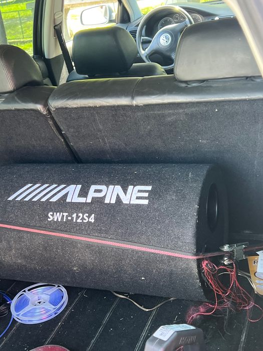 Tub de bas pentru mașină