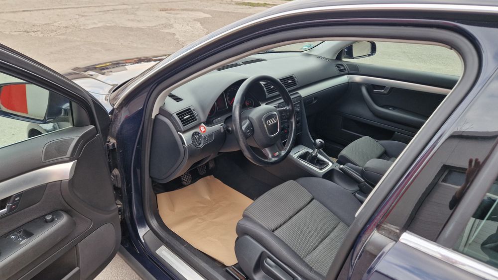 Audi A4! 2.0TDI! Un ax came!