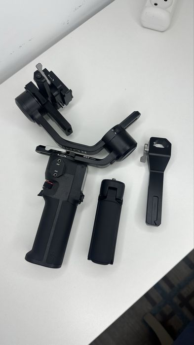 Camera Sony ZV-E 10 | Ronin RS3 mini