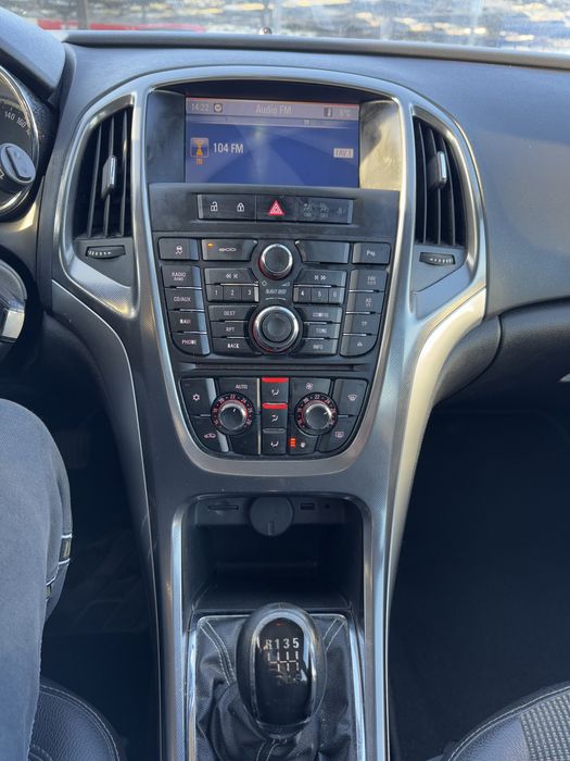 OPEL Astra 2012 — imagine 5