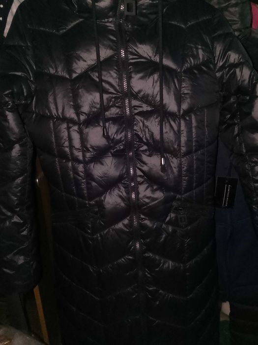 Курточка для девочки длинная 5.000 маленькая 3.000