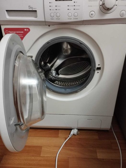 Продам стиральную машину
