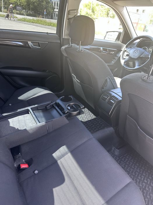 Vand Mercedes C180 CGI