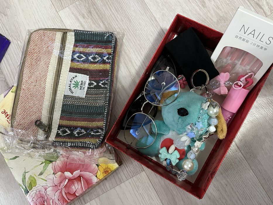 Модные вещички отдам все за100тг