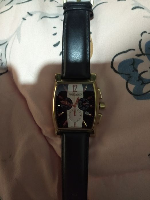 Часы кварцевые Romanson