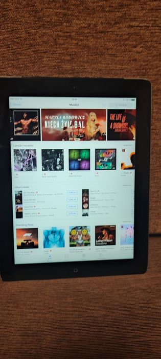 Apple iPad 3 , WI-FI , GSM , 9,7 inch , Retina  64 GB