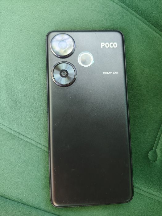 Poco F6 8 ГБ/256 ГБ черный