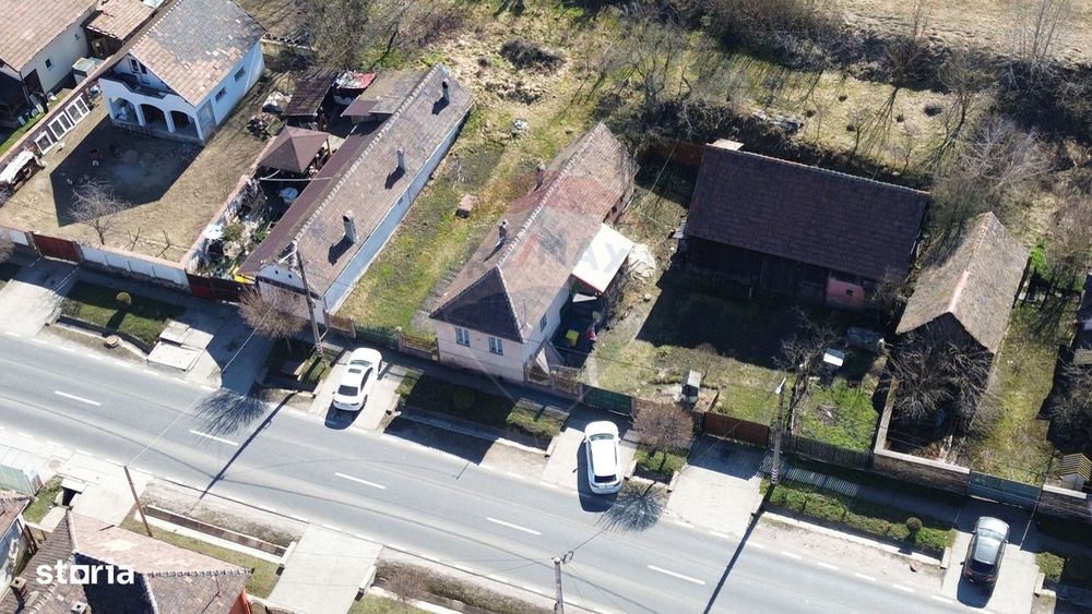 Casă veche de vânzare cu teren mare in Copsa Mica