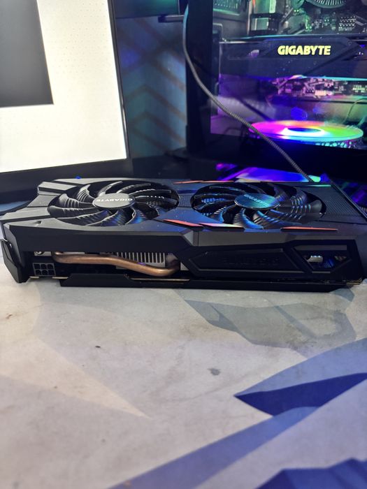 Vand placa video gtx1050ti