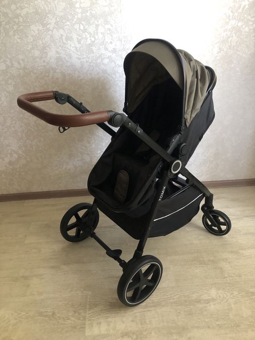 Коляска детская TOMIX