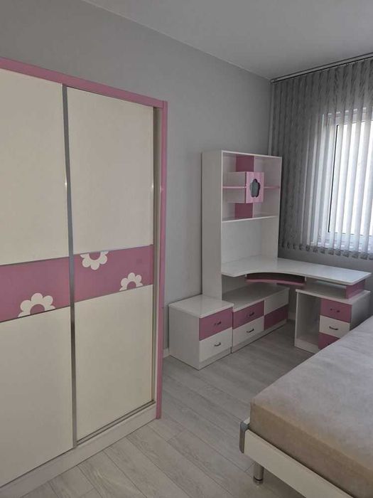 Тристаен апартамент в Кючук Париж