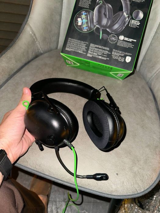 Продается наушники Razer Black sharkV2 состояние хорошее