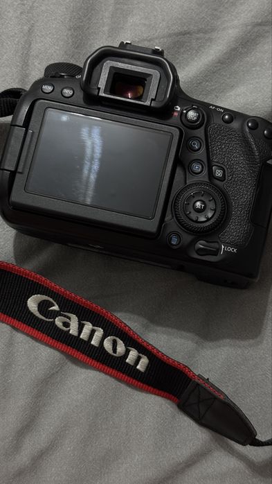 Проф. фотоаппарат canon 6D mark 2