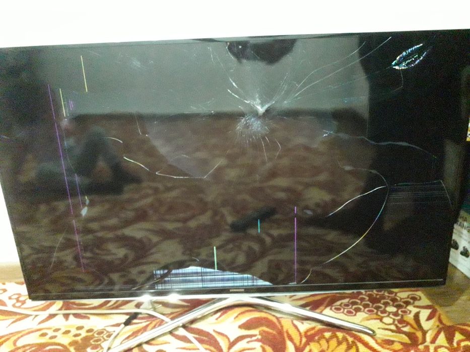 Телевизор. На запчасти.