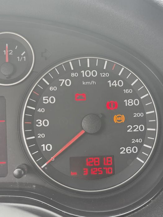 Vand Audi A3 2.0 TDI 2200€ negociabil