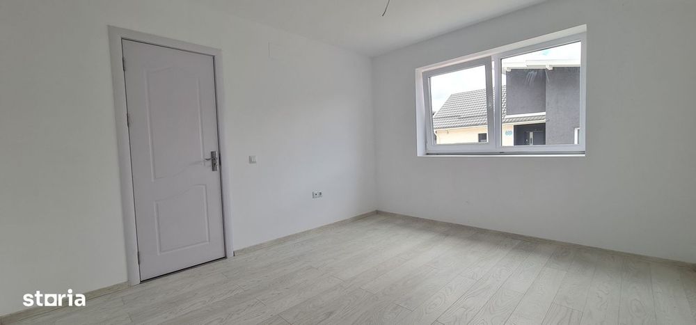 Casa 4 camere (nemobilata, neutilata) cartier Izvor Tarlungeni Brasov
