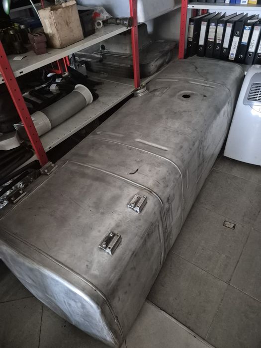 Rezervor Man 910L