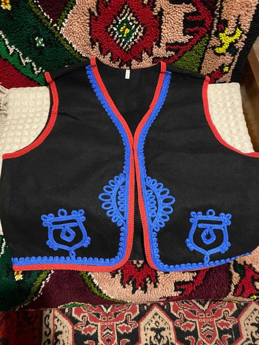 Продавам мъжка народна носия