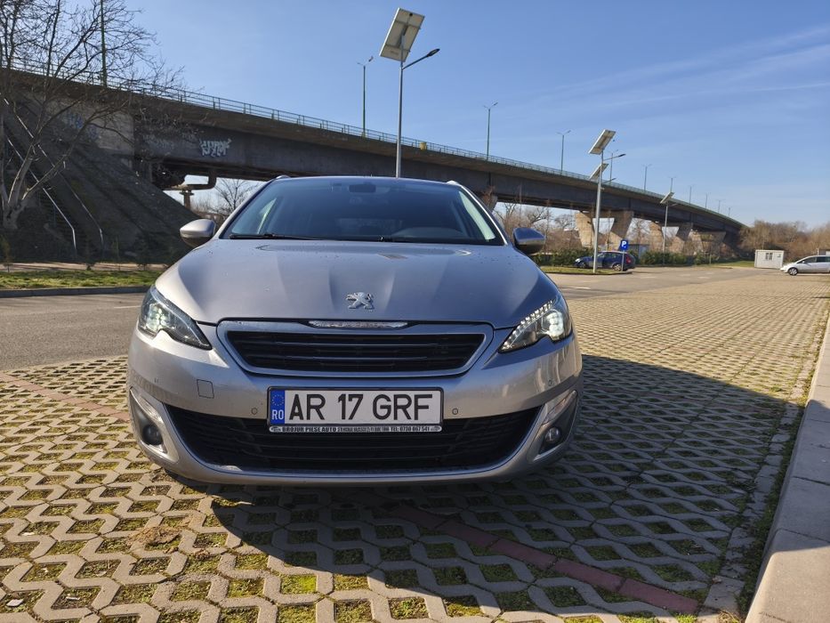 Vând Peugeot 308 SW T9  2.0 Allure