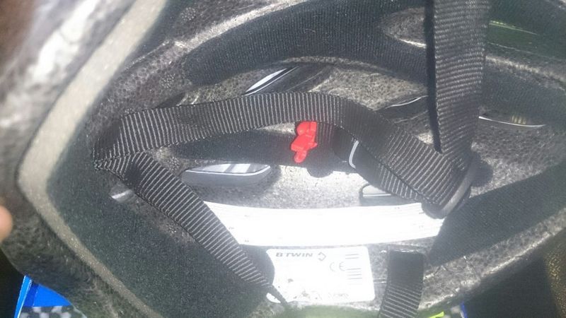 Нова каска за велосипед