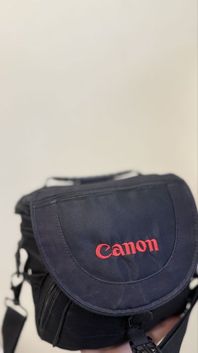 Фотоаппарат Canon EOS 550D