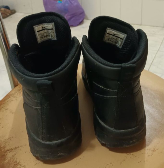 Ghete Iarna,caldurosi, Firma Nike.