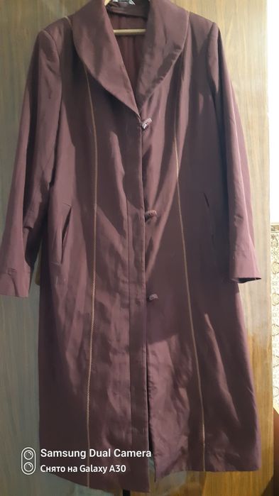 Продам пальто зимнее с мехом