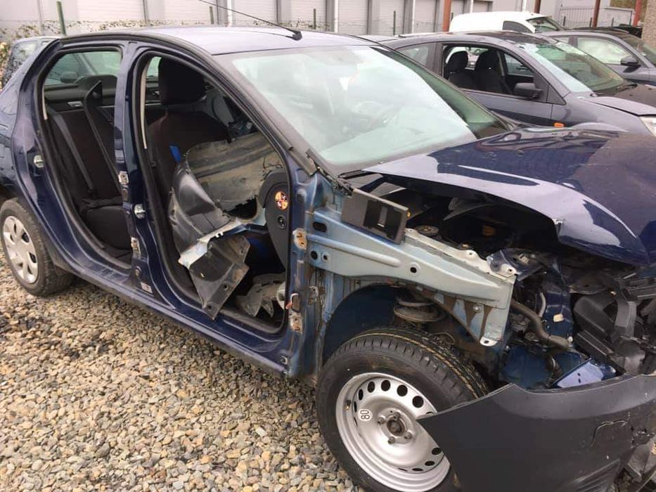 Dezmembrez Logan 2 dupa 2018 motor 999 sce