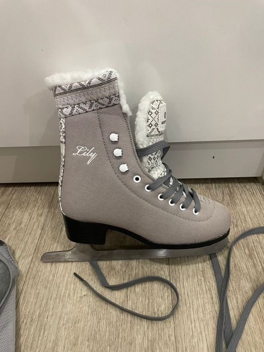 Детские коньки продам