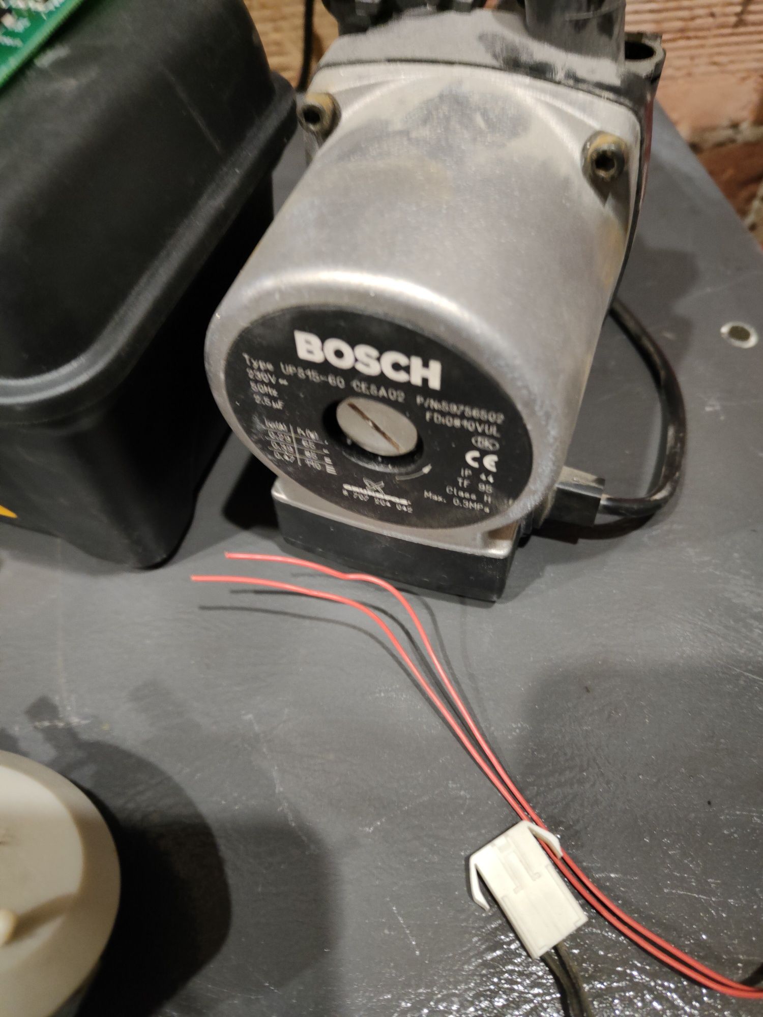 Газов котел Bosch gaz 3000 части гр. Враца Вежен • OLX.bg