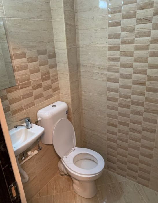 Proprietar - Vând apartament cu 3 camere la 8 min de metrou 1 mai