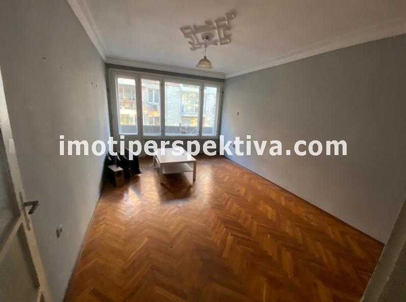 Продава се Двустаен апартамент в Пловдив, Център - 57 кв.м за 2492 €/кв.м - Снимка #2