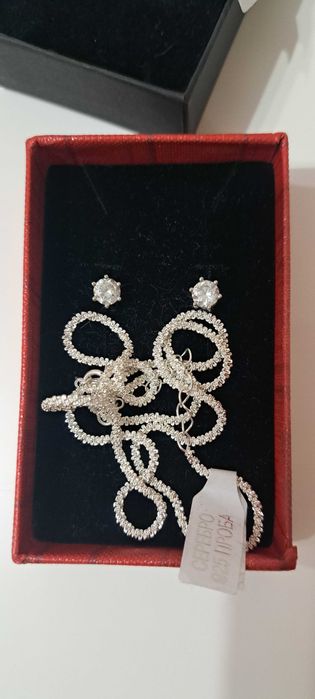 Серьги гвоздики серебро продам