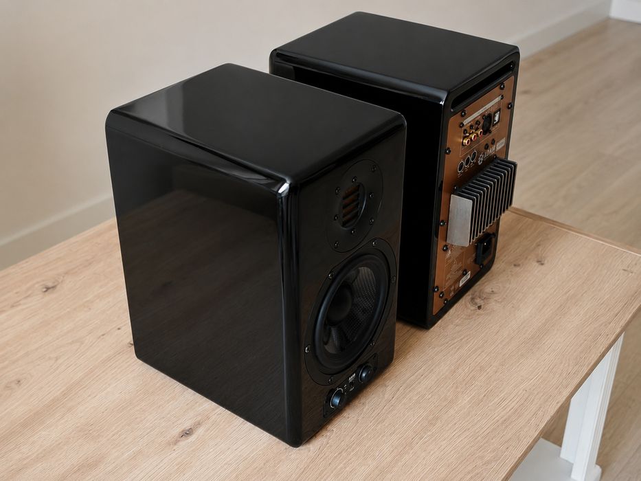 ADAM Audio ARTist 5 – premium активни монитори, не Kali, Yamaha