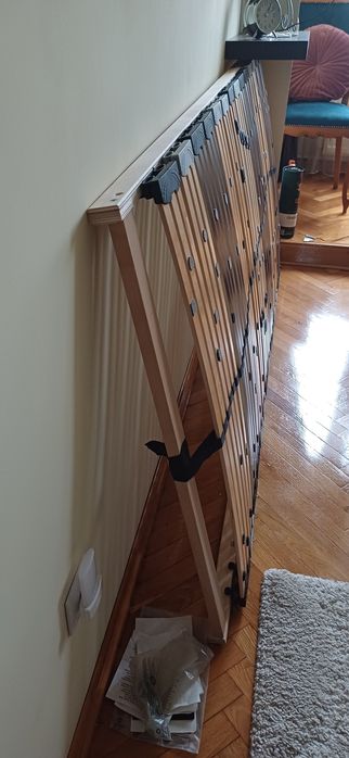 Vand somiera noua 90/200 cu