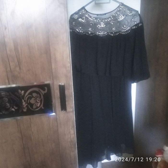 кўйлаклар деярли янги