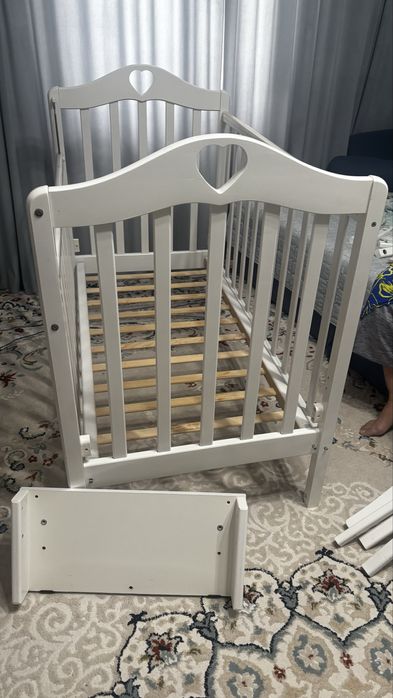 Продам детскую кроватку