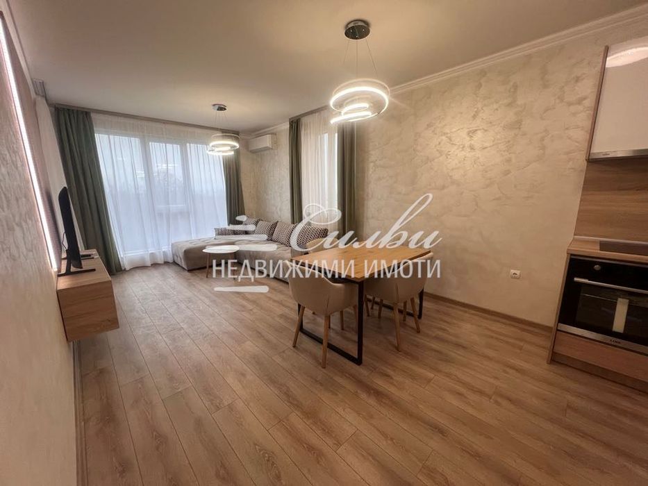 Дава се под наем Тристаен апартамент в Шумен, Пазара - 90 кв.м за 504.9 € - Снимка #3