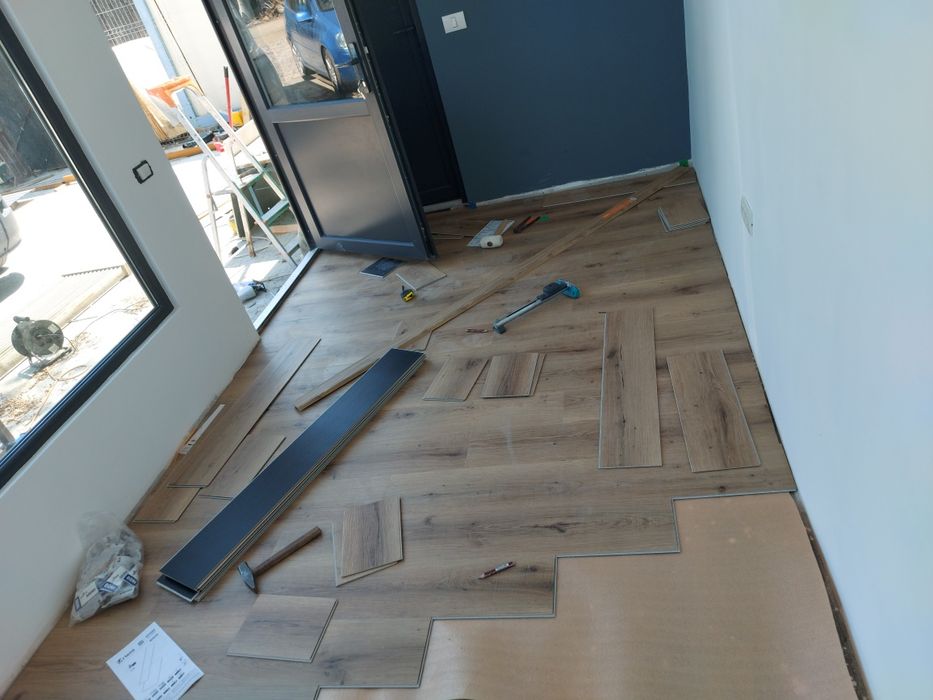 Montaj SPC , herringbone /Montator parchet, Plinte Mdf , duropolimer