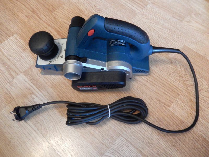 Рубанок электрический Bosch