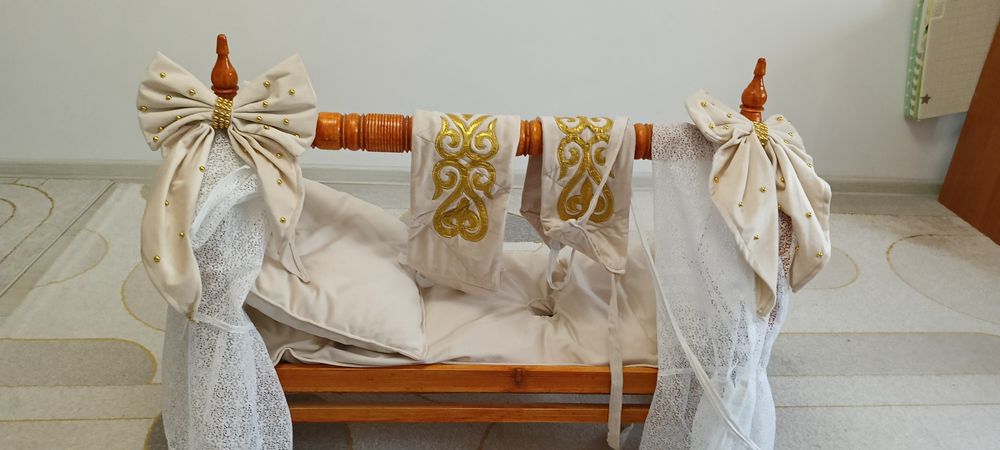 Бесик новый деревянный