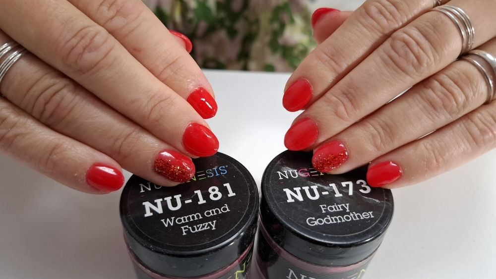 Unghii pudra organica