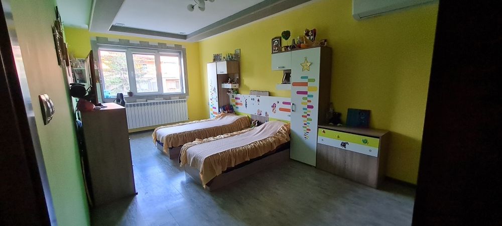 Продава се Тристаен апартамент в Луковит - 109 кв.м за 702 €/кв.м - Снимка #6