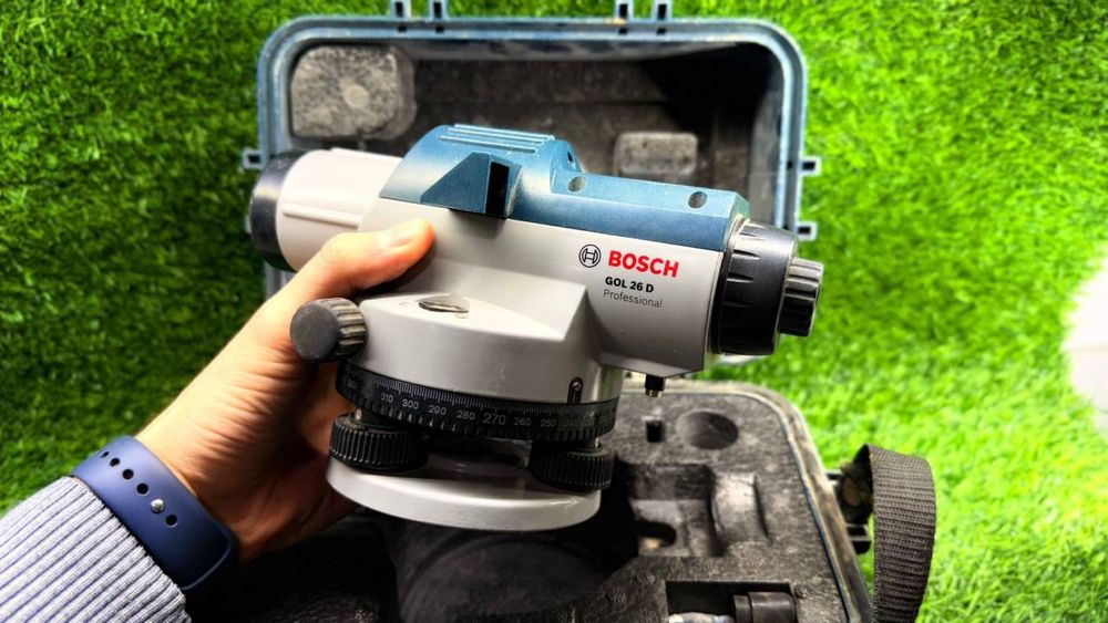 Нивелир Bosch Gol 26D / Ломбард Даем Деньги