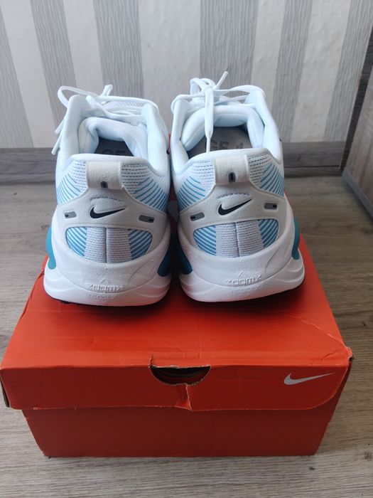 Нови маратонки NIKE