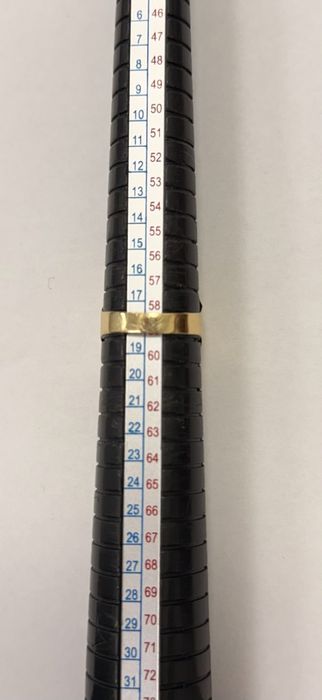 Дамски златен пръстен