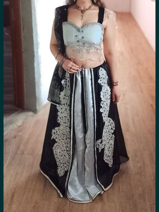 Costum Indian (lehenga choli)