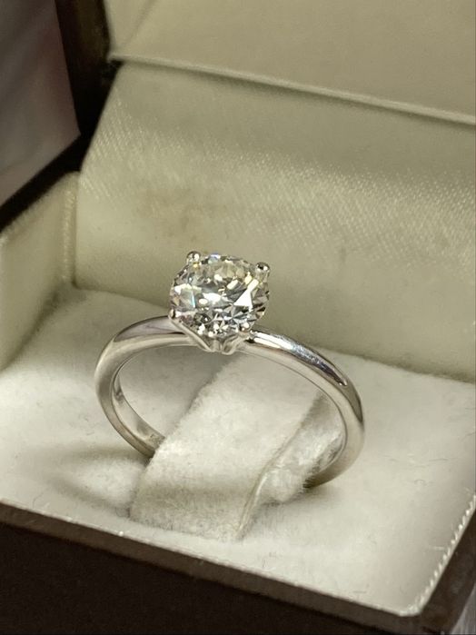 Inel solitaire aur alb cu diamant 1.05ct