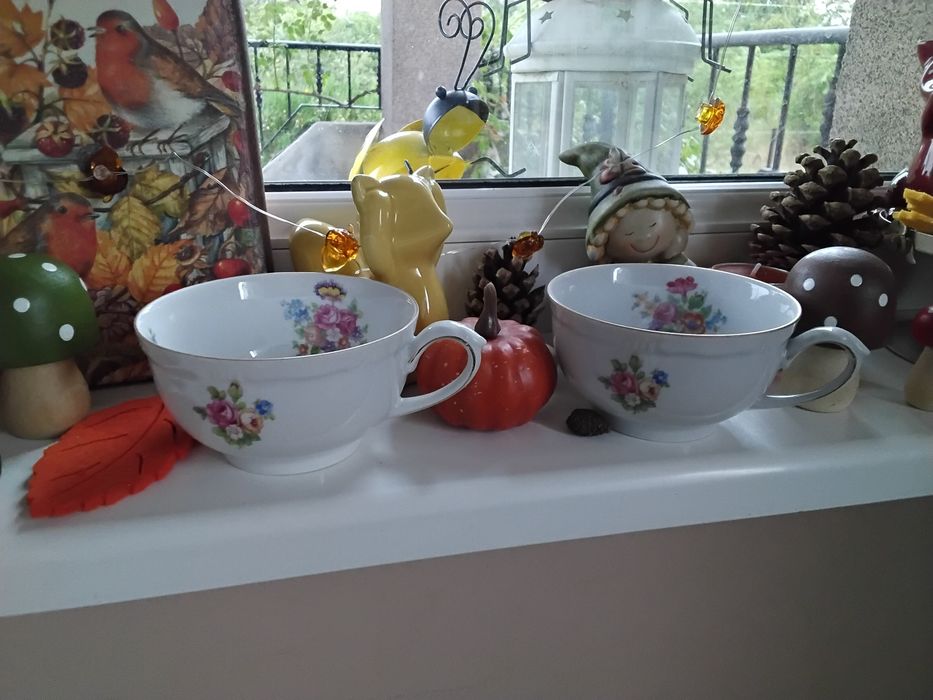 Чудесни барокови чашки с латиера на добра цена !