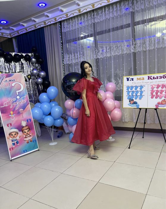 Продается платье. Размеры на 42.44.46.